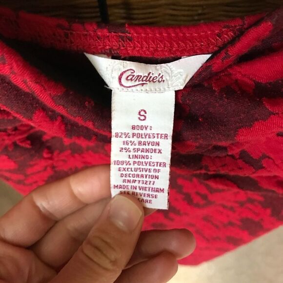 Red Dress - Picture 2 of 4